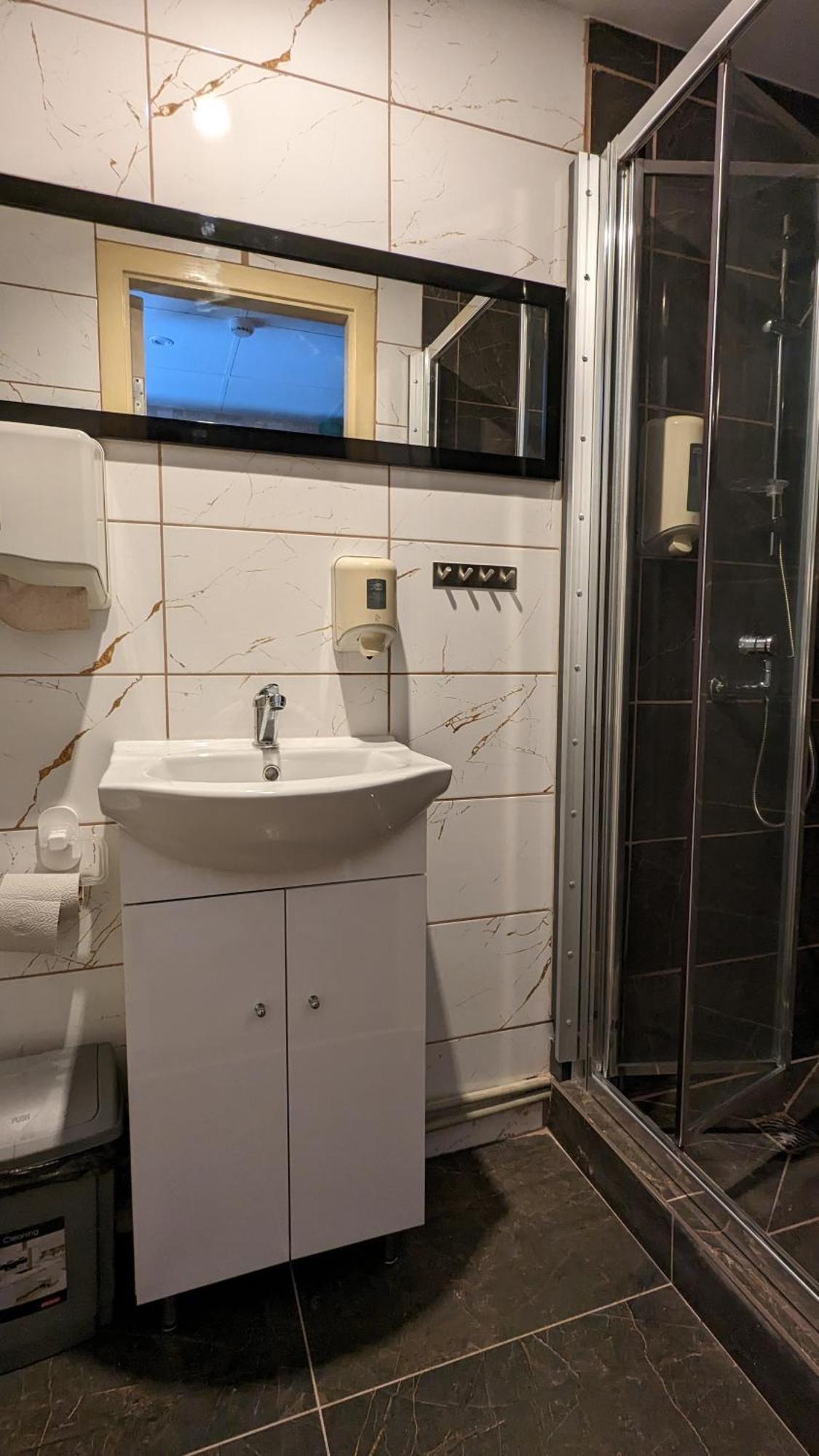 Hotel Viesu Maja "Osmany" à Dvarci Extérieur photo